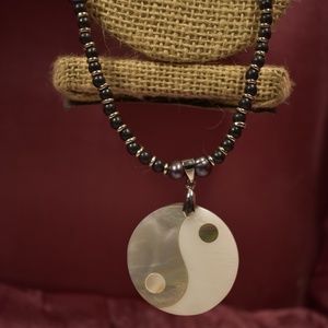 Ying Yang, Small Black Beads